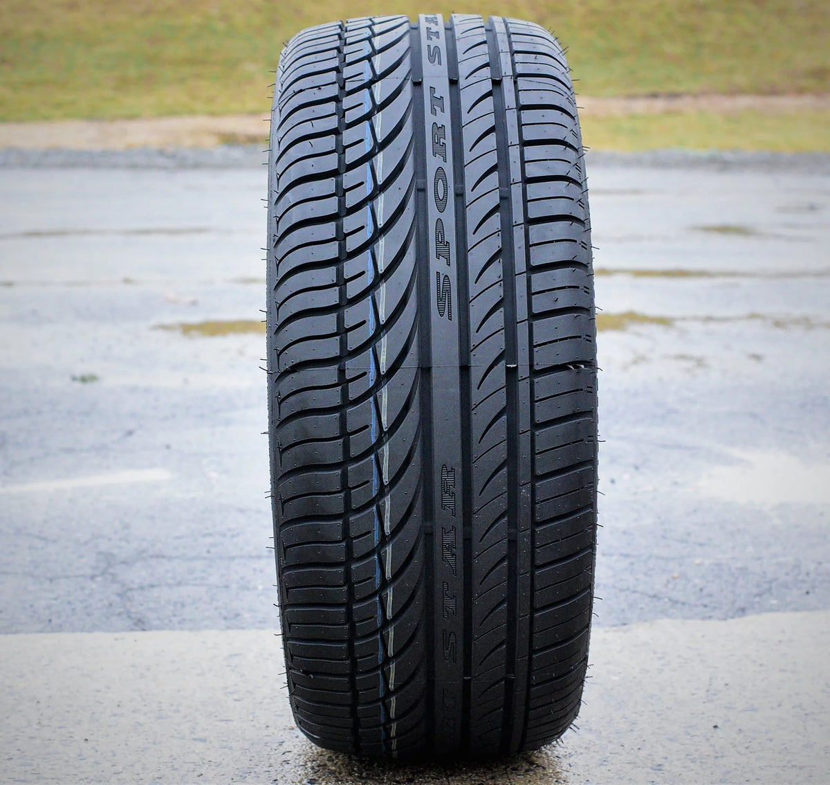 235/55R18 ZR 104W XL High Performance Tires Set of 4 G851038