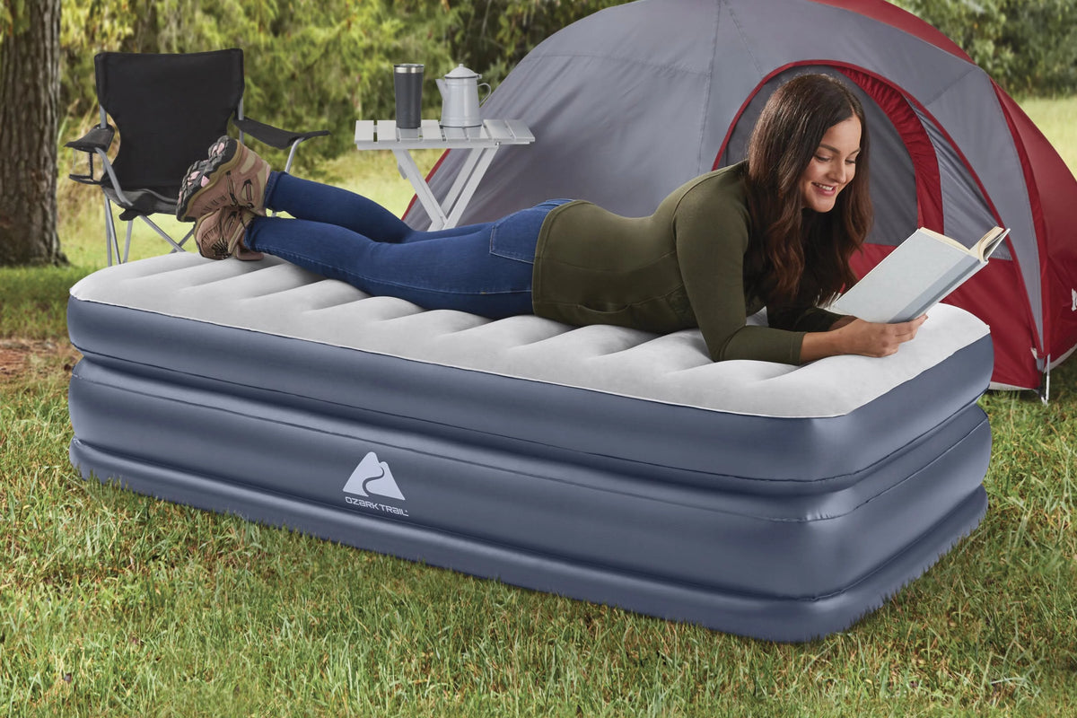 Queen Air Mattress with Built-in AC Pump U51168