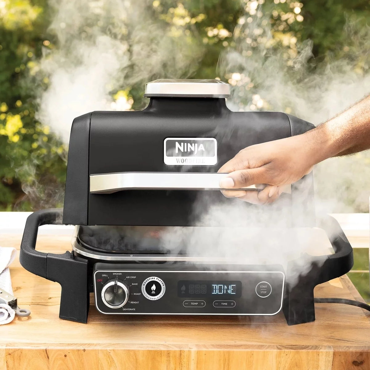 7-in-1 Outdoor Grill & Smoker A914234