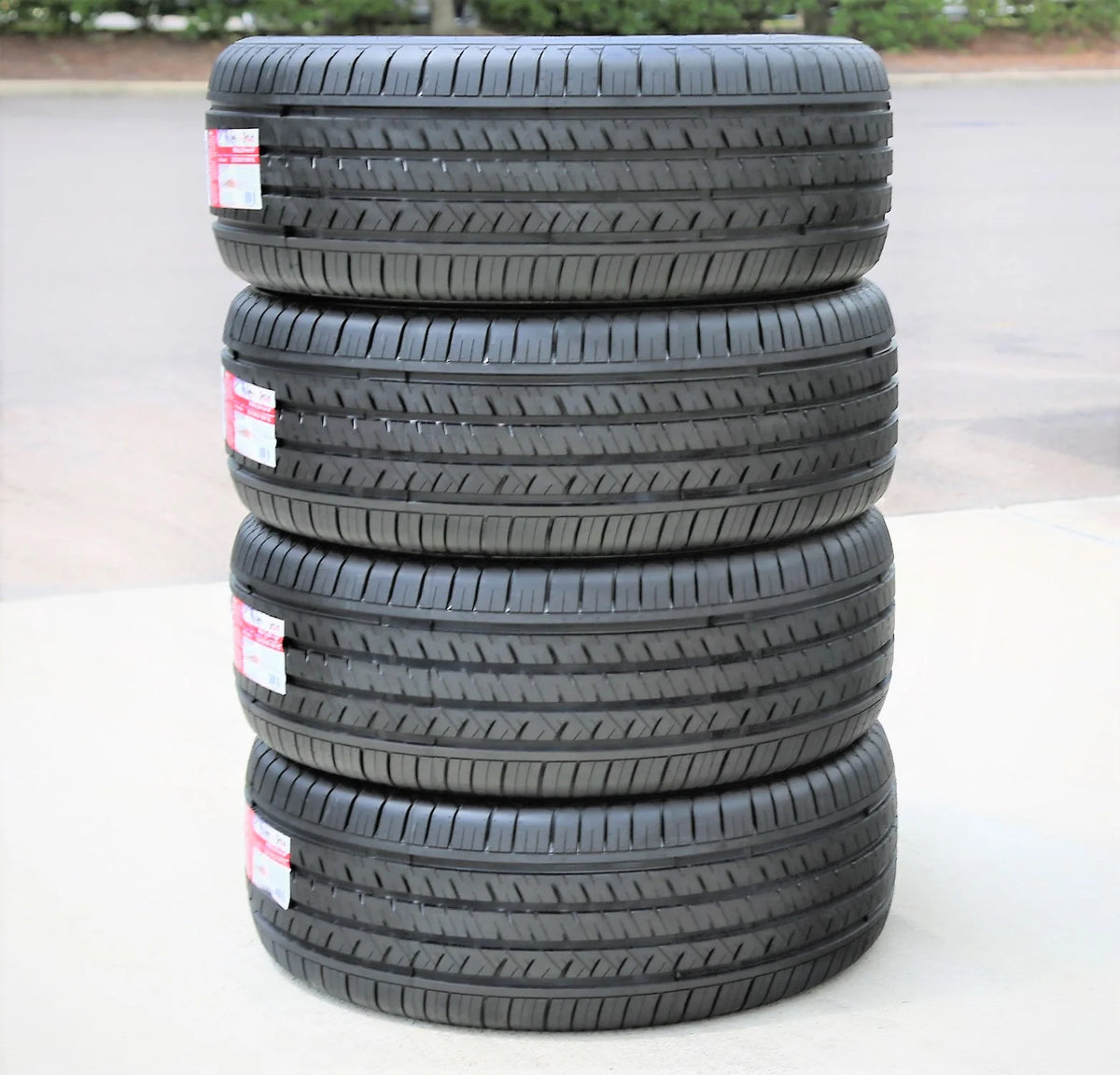 255/55R18 109V XL A/S Performance Tire W879005