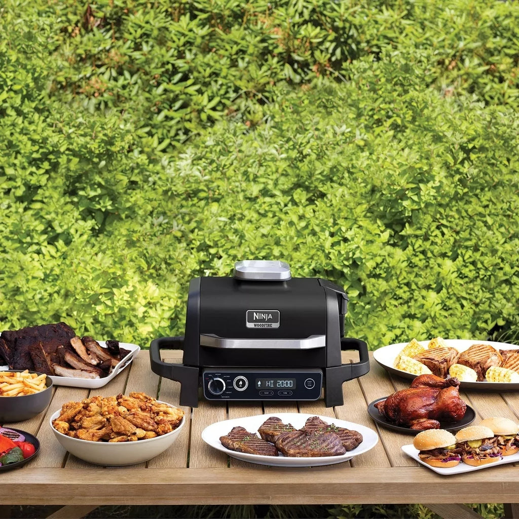 7-in-1 Outdoor Grill & Smoker A914234