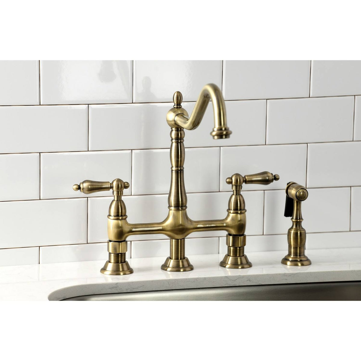 Antique Brass Kitchen Faucet with Brass Sprayer V6413