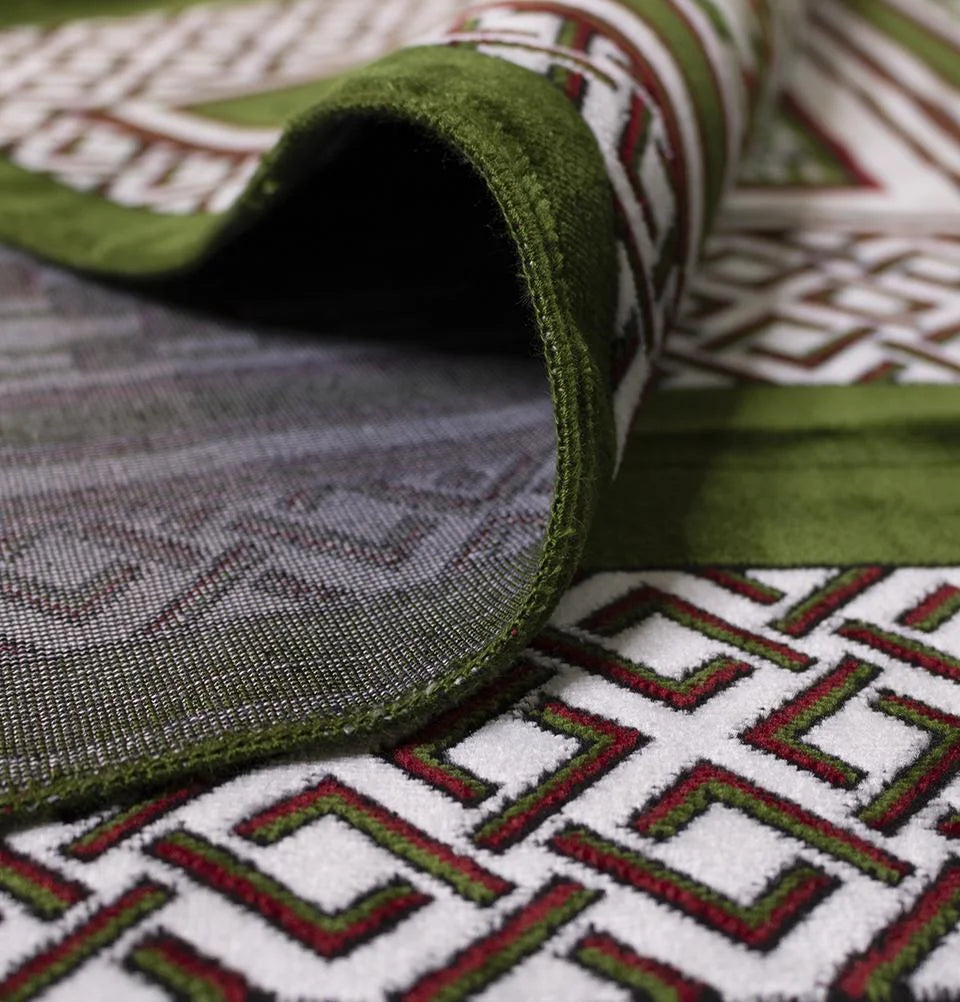 Green Geometric 4 Person Prayer Rug A95662