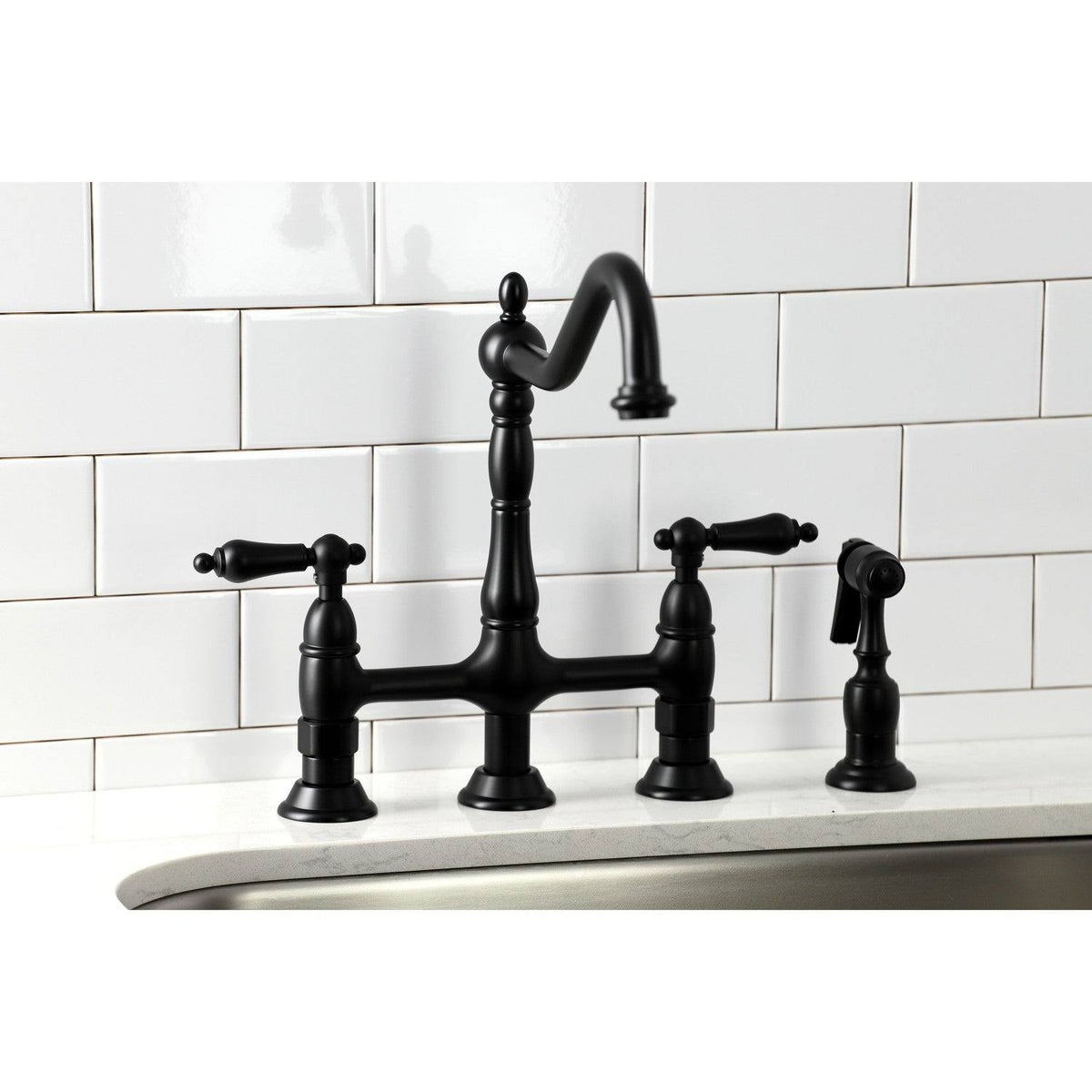 Antique Brass Kitchen Faucet with Brass Sprayer V6413
